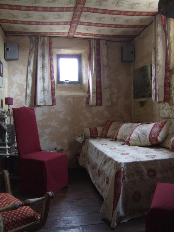 Bed and Breakfast Bize De La Tour Saint-Bonnet-du-Gard Номер фото